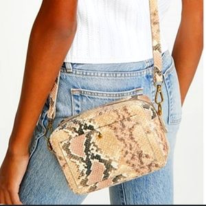 Madewell The Transport Camera bag Snake Embossed